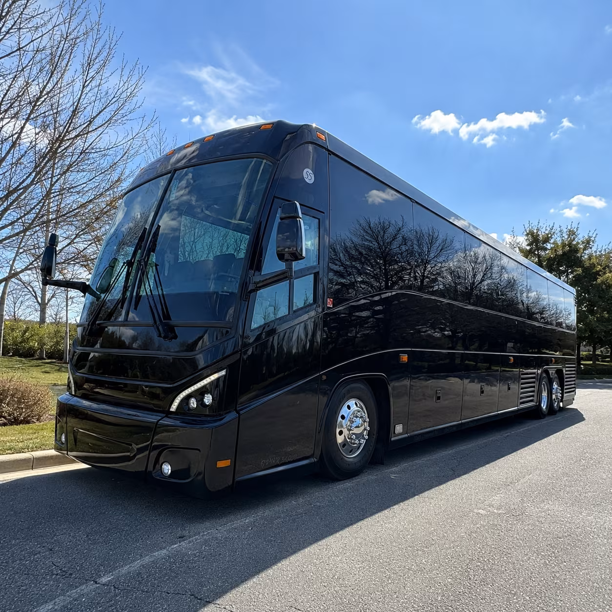 bus rental options for franklin trips