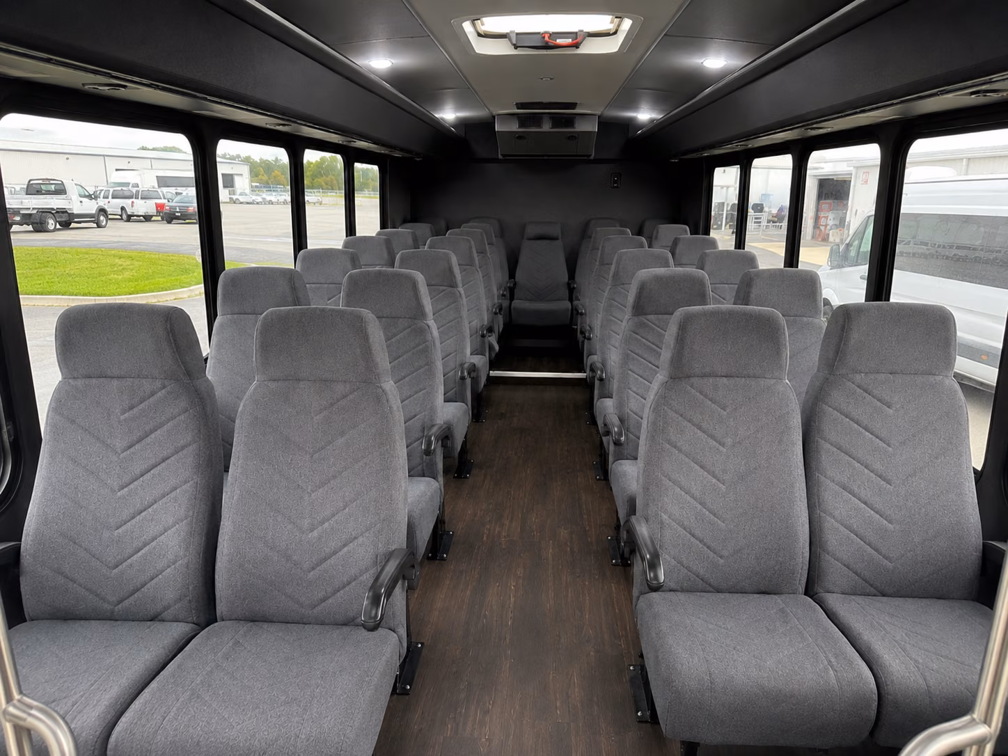 clarksville bus rentals