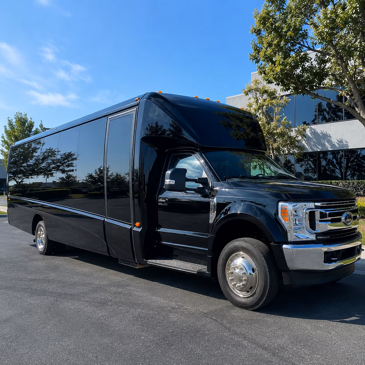 clarksville private bus rentals for clarksville concerts and festivals