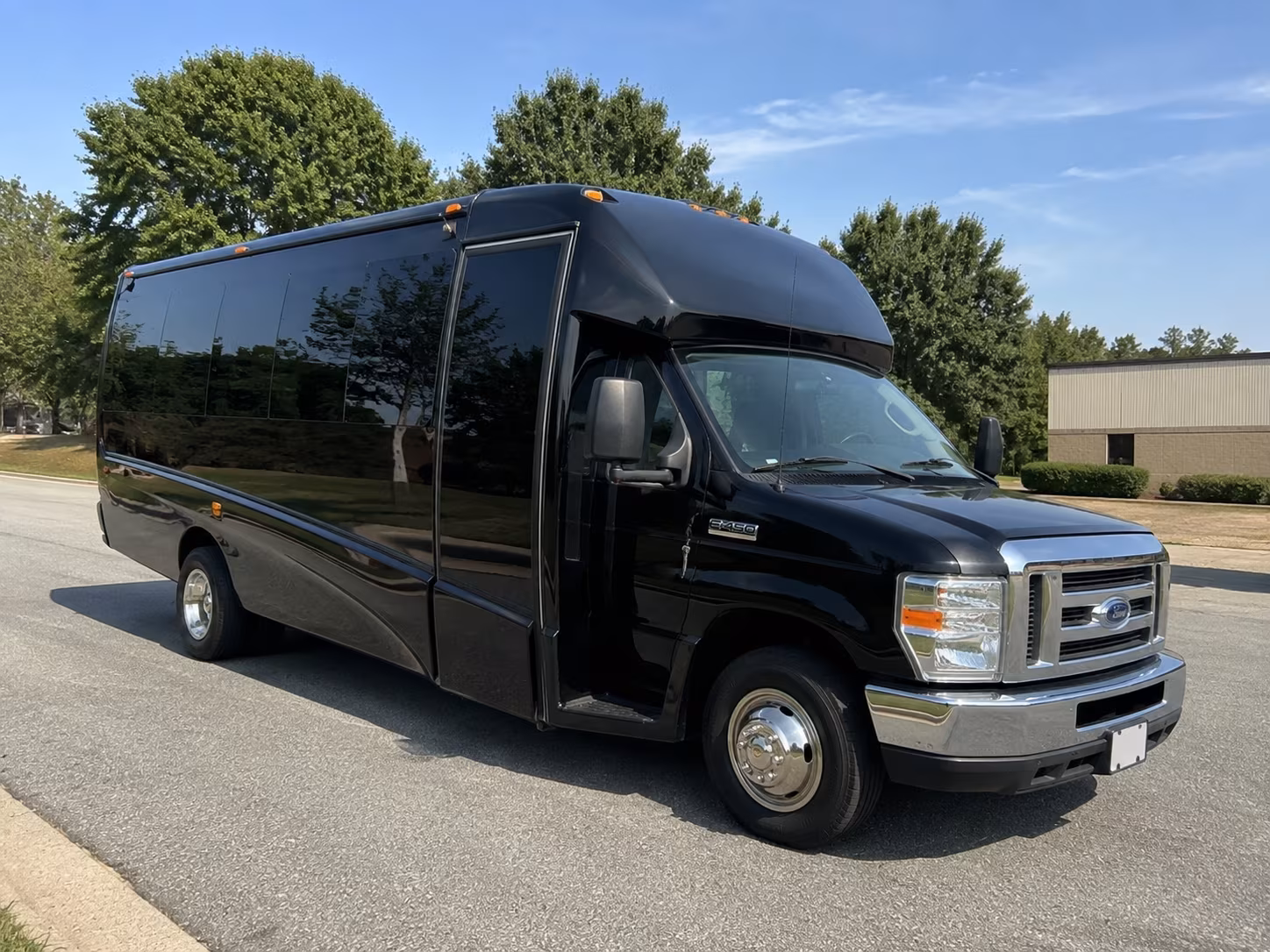 find the perfect bus for your franklin prom group no matter the size