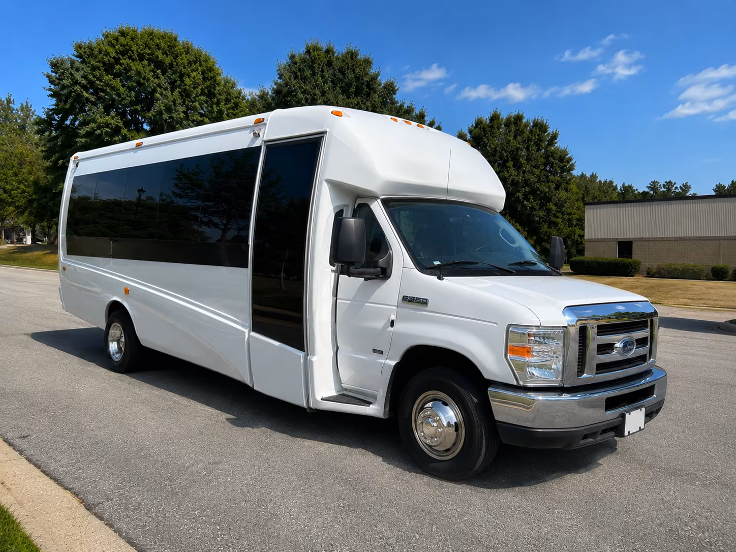find the right bus for rural franklin venues on winding country roads