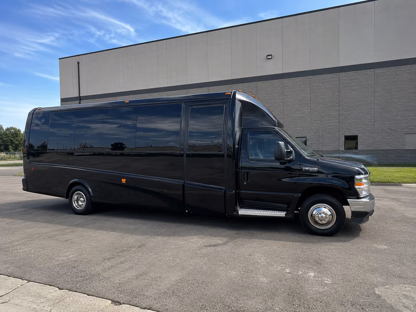 finding group transportation from franklin to nashville on prom night is easy