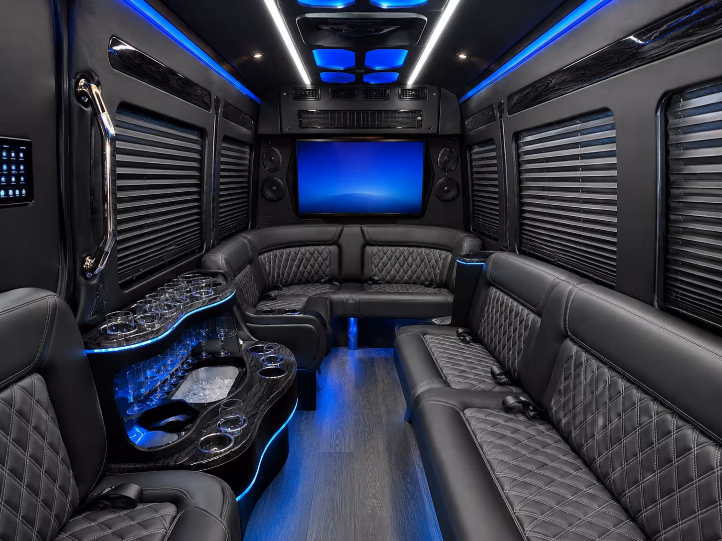 franklincharterbuscompany com makes it easy to get your group to nashville games and concerts