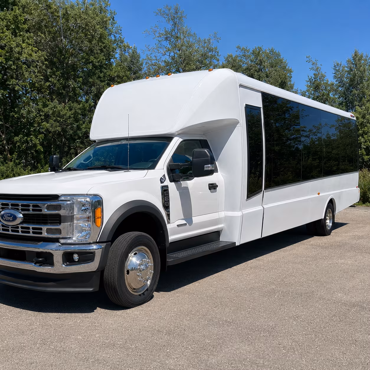 how the type of bus you choose changes the price in franklin tennessee