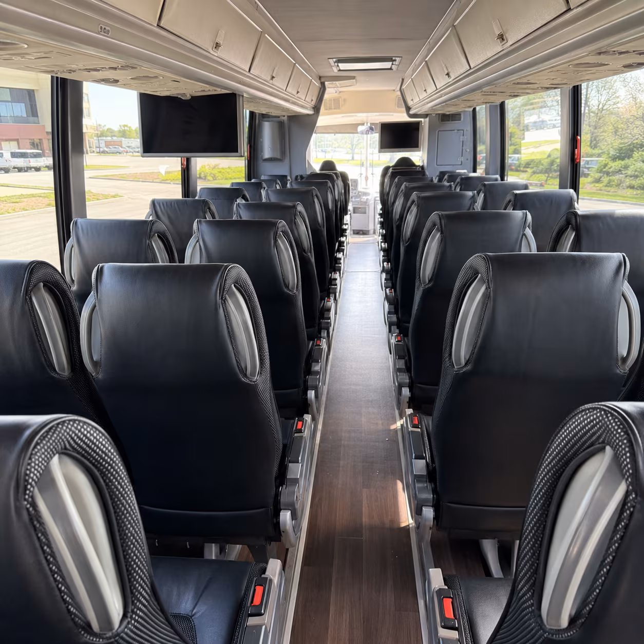 move conference attendees between franklin hotels and off site venues seamlessly
