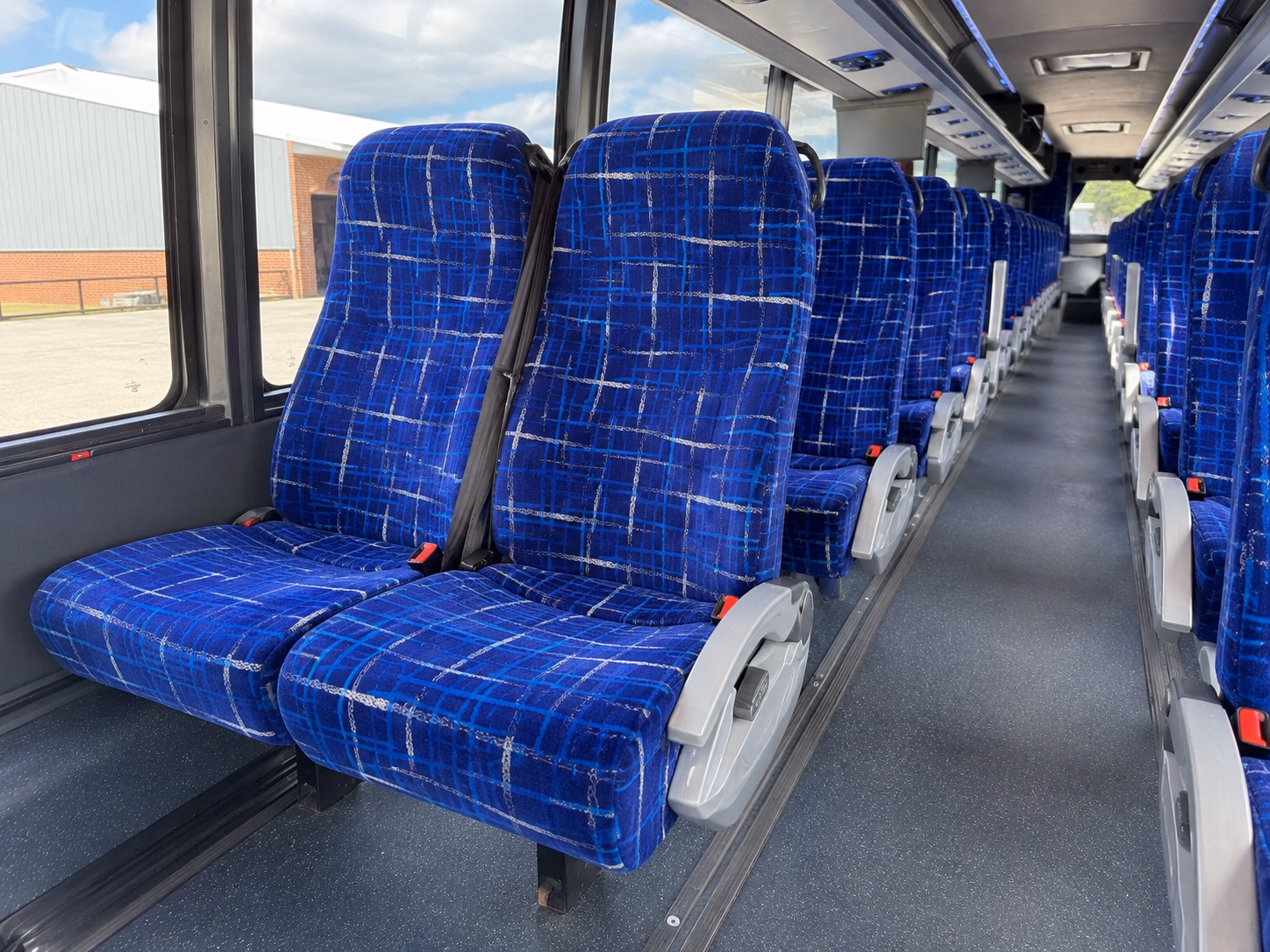 murfreesboro bus rentals
