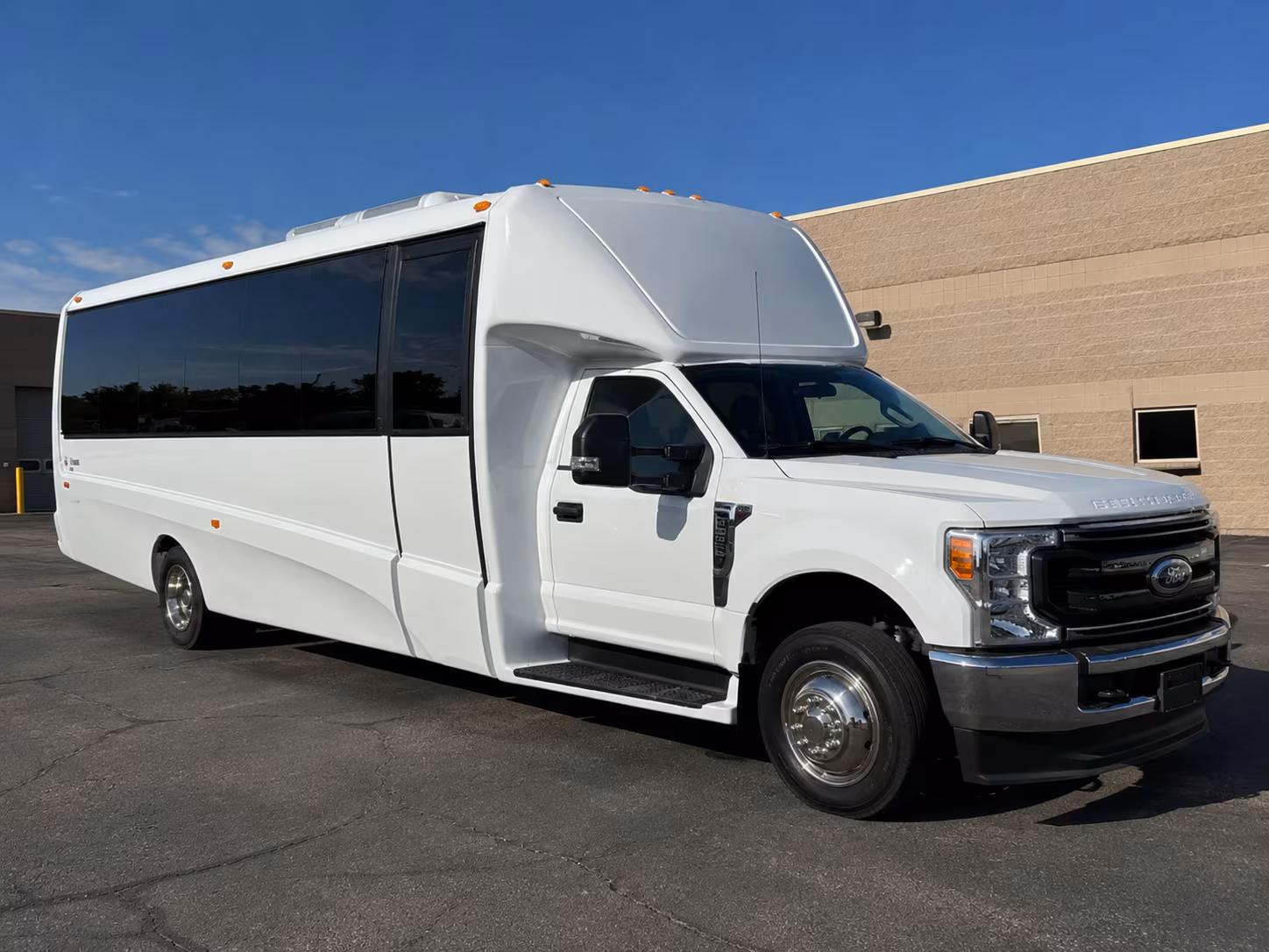 nashville private shuttles for nashville church group pickups and drop offs